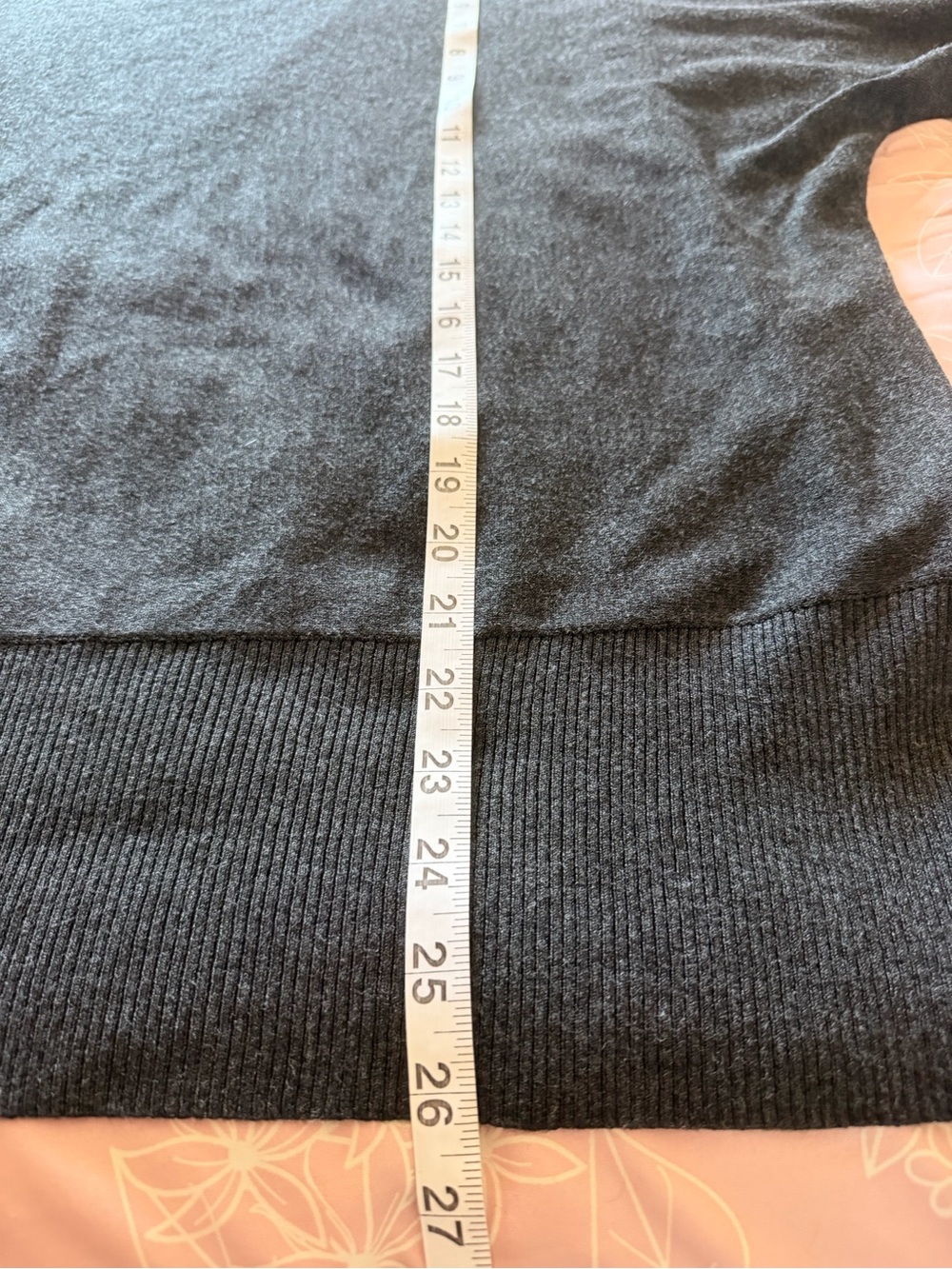 Cable & Gauge Woman Charcoal Gray Embellished Shoulder Sweater EUC 1X - Picture 11 of 14